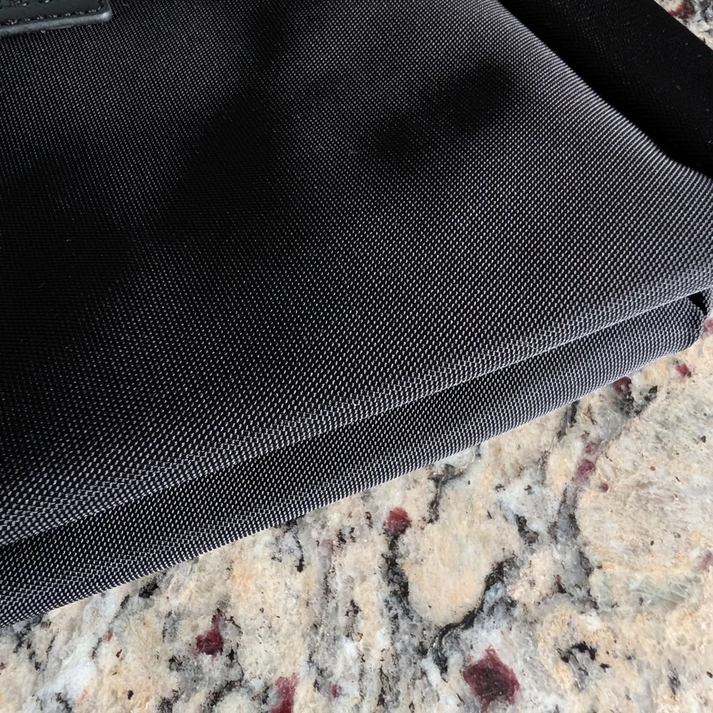 CHICECO Large Cosmetic Makeup Bag( 10x7x4)~Black-NWT'S